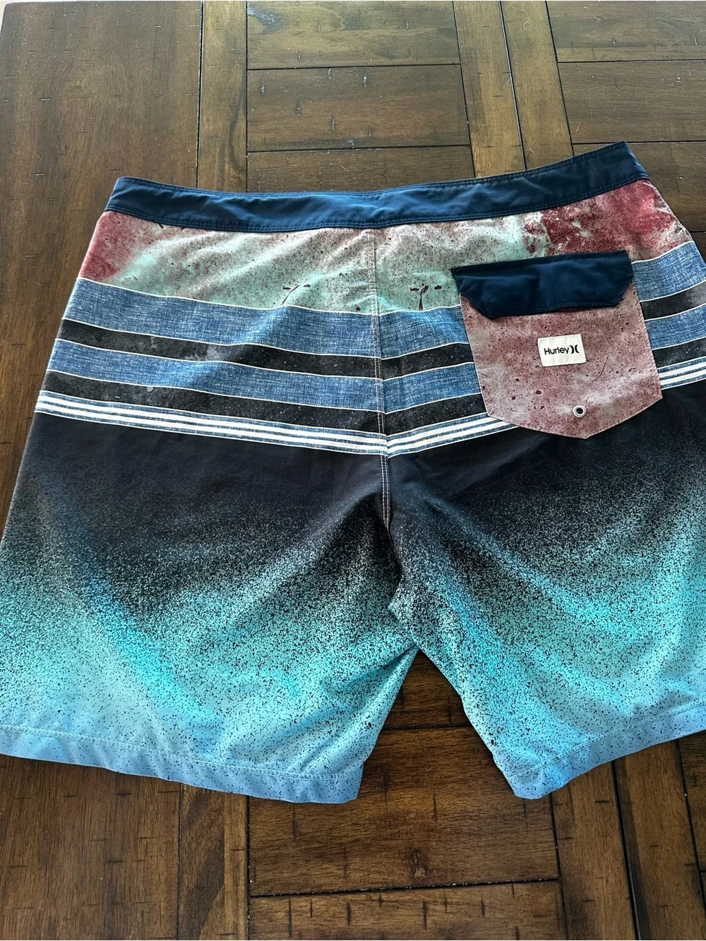 Hurley Men’s Blue Gradient Stripe Swim Trunks Size 36